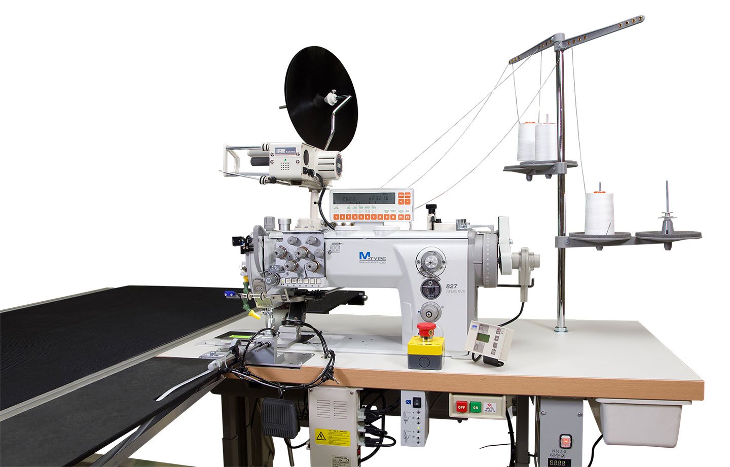 Miller Weldmaster Digitran Automatizovaný šicí stroj s dopravníkem